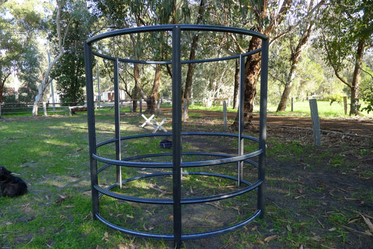 Liberty Supplies Hay Ring with Roof Top Ring