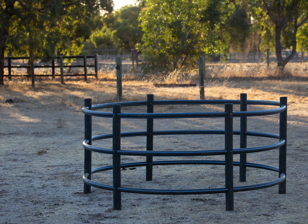 Basic Liberty Supplies Hay Ring